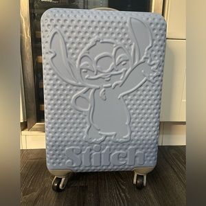 NWT Disney Lilo and stitch luggage Cabin / Carry On size